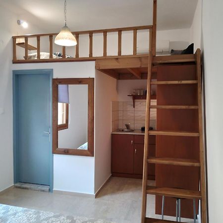 Appartamento Manolakis Pizanias Emborios Esterno foto