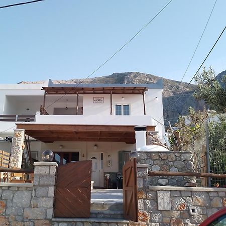 Appartamento Manolakis Pizanias Emborios Esterno foto